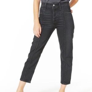 Levi’s Straight Jean